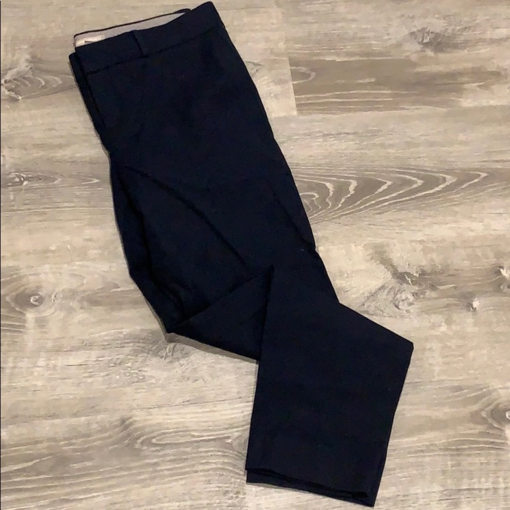 Banana Republic woman’s navy blue Sloan pant